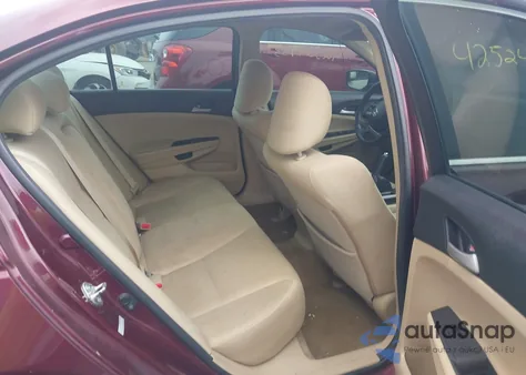 2012 Honda Accord 2.4 Lx z USA, uszkodzony, nr VIN 1HGCP2F39CA173425